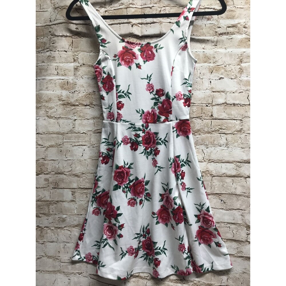 H&M Divided Womenโs Dress Size 2 White Floral Short Sleeveless Dress